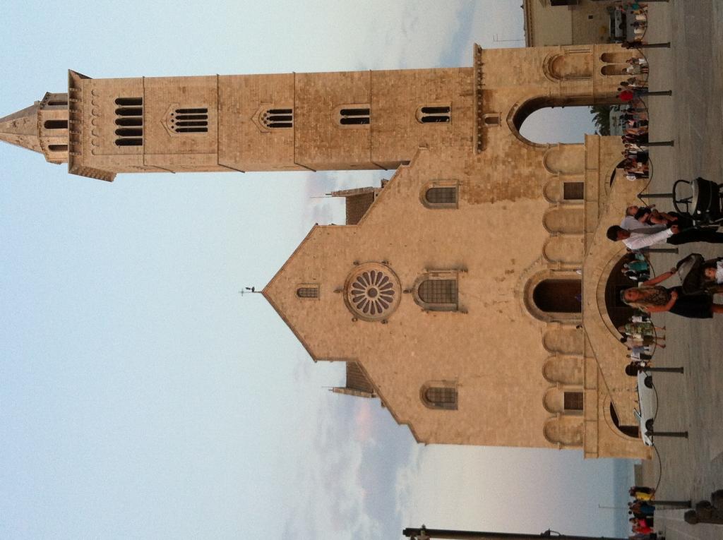 Arco' B&B Trani Cattedrale Bagian luar foto