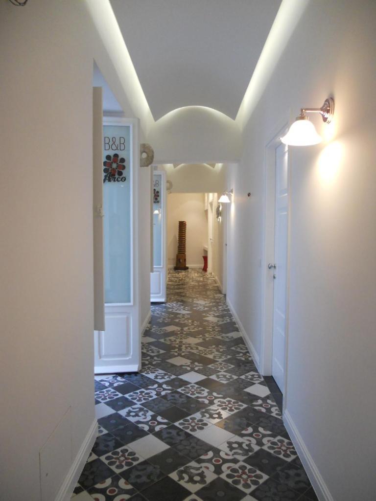 Arco' B&B Trani Cattedrale Bagian luar foto