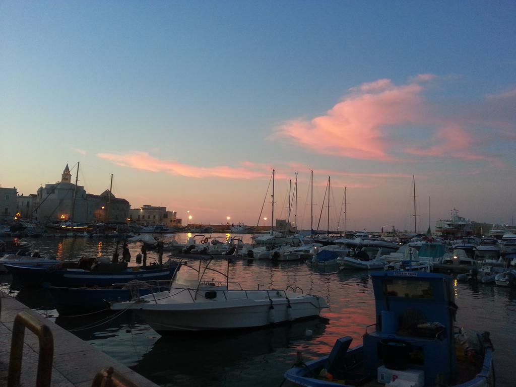 Arco' B&B Trani Cattedrale Bagian luar foto