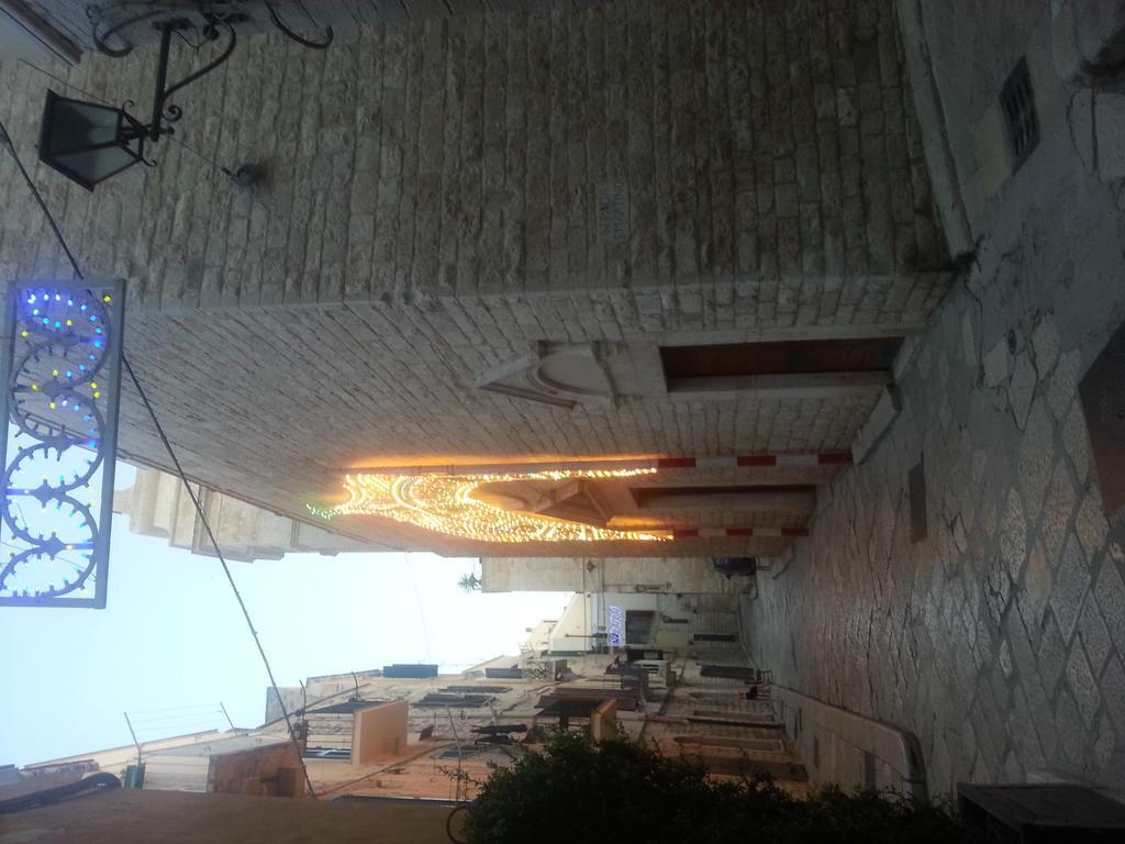 Arco' B&B Trani Cattedrale Bagian luar foto